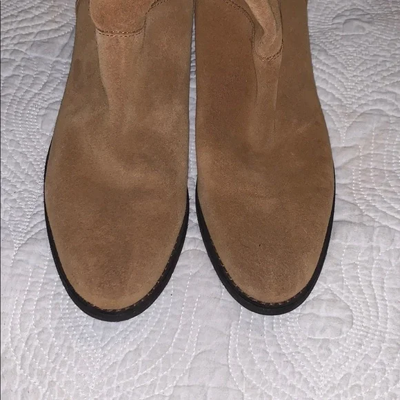 Charles by Charles Davis Suede Boots size 8.5 suede rubber soles comfort… - Picture 3 of 5